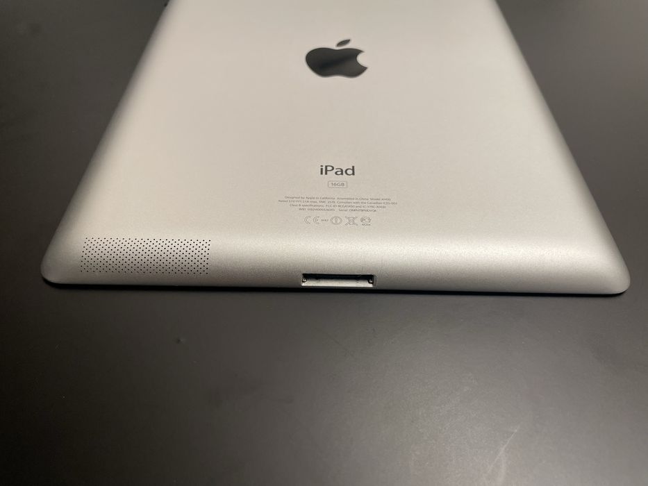 Рабочий Планшет Айпад Apple iPad 3 MD369RS/A WI-FI 4G 12GB