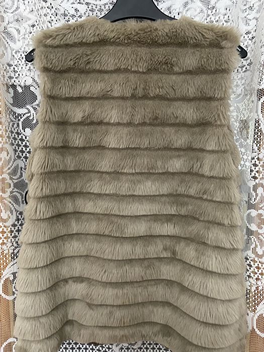 Vesta dama blanita artificiala