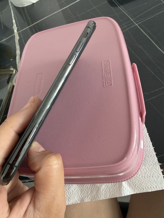 Iphone x fara zgerieturi