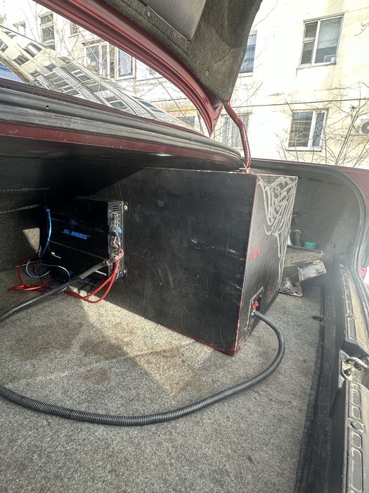 Сабвуфер активный