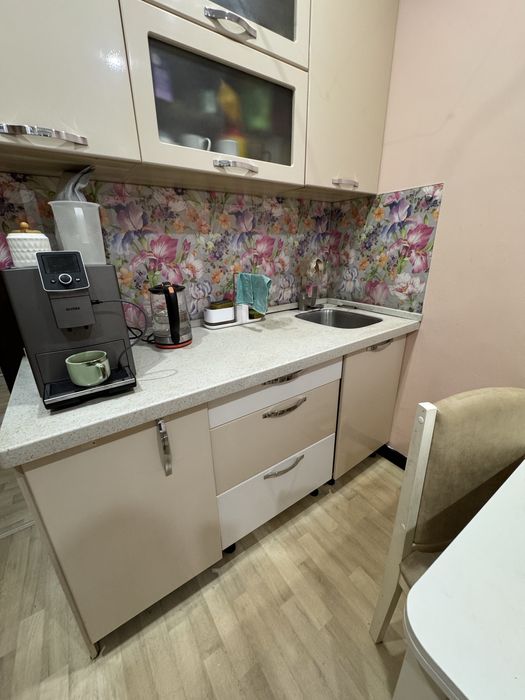 Продам 2 комн квартиру улучш