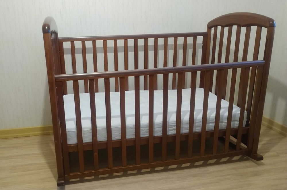 Кроватка детская