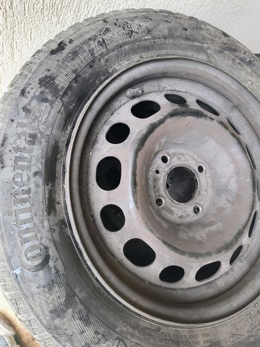 Set 4 roți cu jante tablă/oțel 4x108 + anvelope iarnă 195/65 R15
