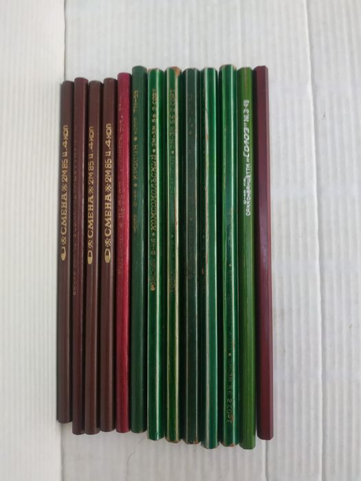 Карандаши СССР. Твердые мягкие.