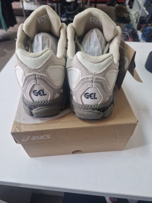 VAND ASICS Gel Nic nr  45 cu 28.5 cm, nou la cutiee