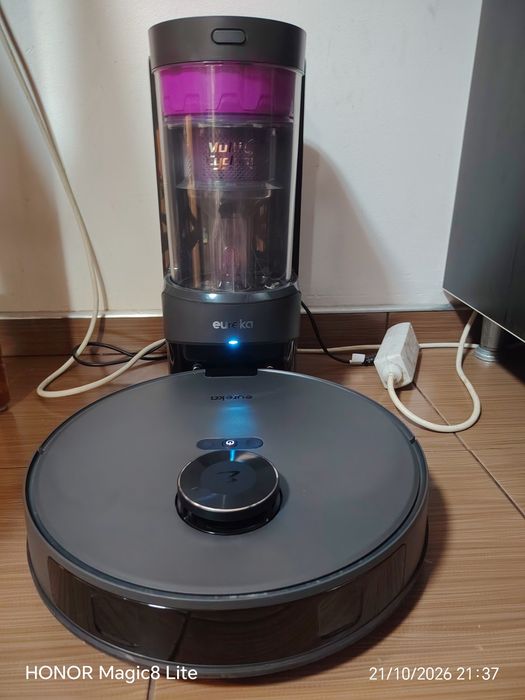 Robot aspirare/spălare Eureka NER  E 10 S