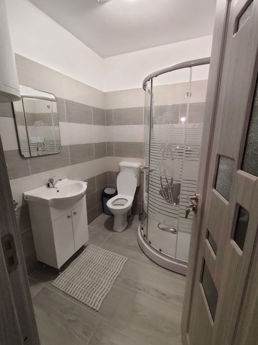 SUPER OFERTA! Clădire 1175 mp. 44 camere și 24 de băi.