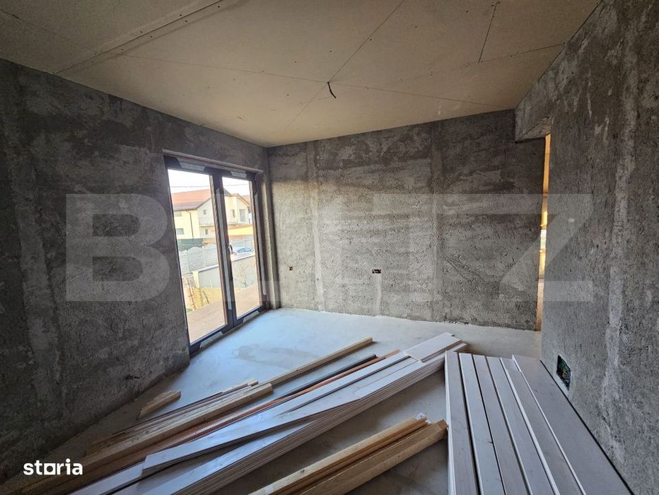 Casa la rosu, P+M, 120 mpu, teren 800 mp, zona Simnicu de sus