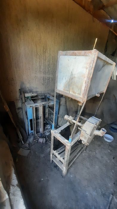 Kukuruz aparat sotiladi