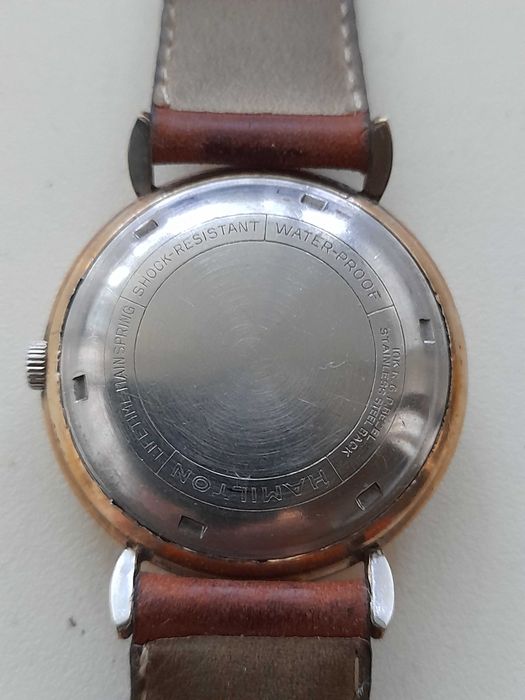 Продам часы Bulova и Hamilton.