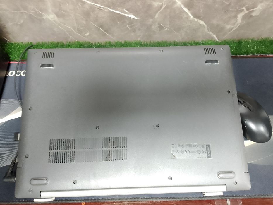продам ноутбук LENOVO 81D1