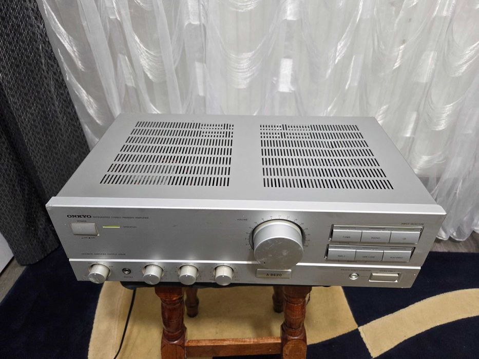 Amplificator Audio Onkyo A-8620 Statie Audio