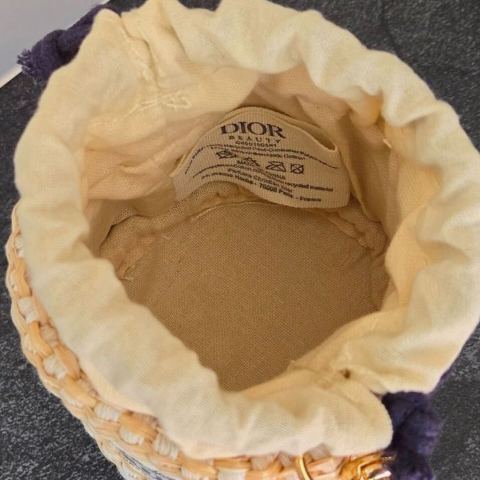 Налични чанти Dior с кутии