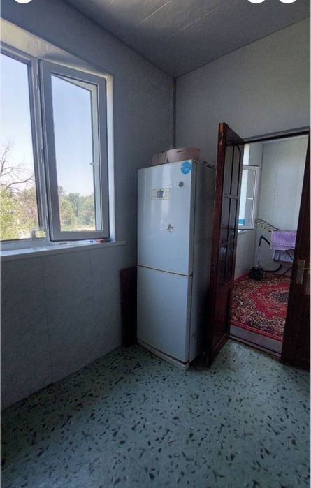 Срочно продаётся квартира Мирабадский р-н Куйлюк массив 4 2/4/4