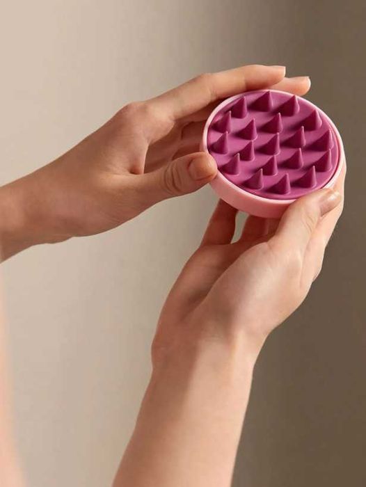 Масажна четка за скалп/ Премахва мъртвите клетки/Регулира омазняването