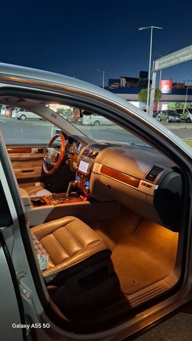 Vând volkswagen toureag r5