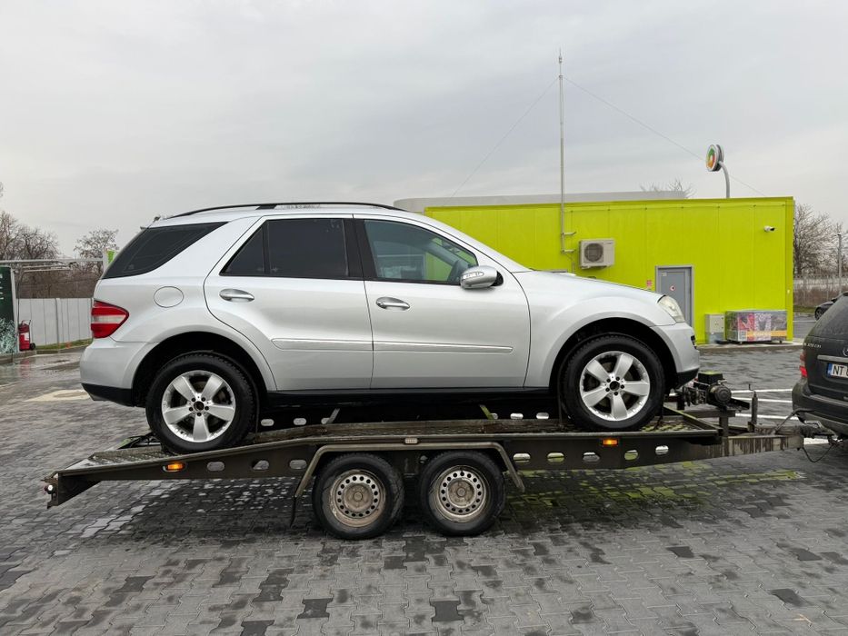 Dezmembrez Mercedes ML 320 w164