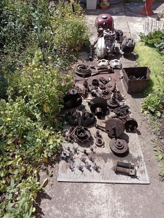 Налични Части за мотор