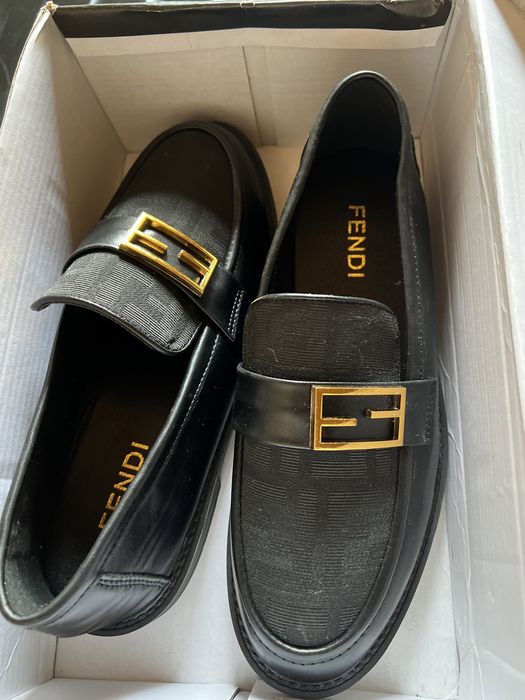 Новый туфли  женский