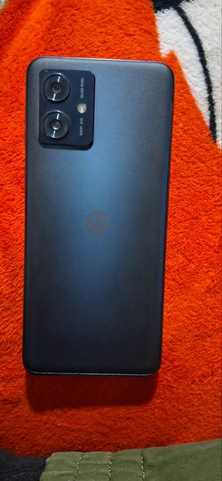 Motorola g54 – stare bună, ecran crăpat – funcțional