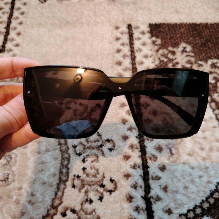 Очки солнцезащитные продам