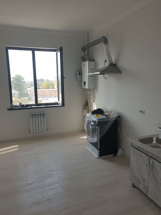 1 xonali yangi Kvartira FarDU Tabiiy fakultet ro'parasida