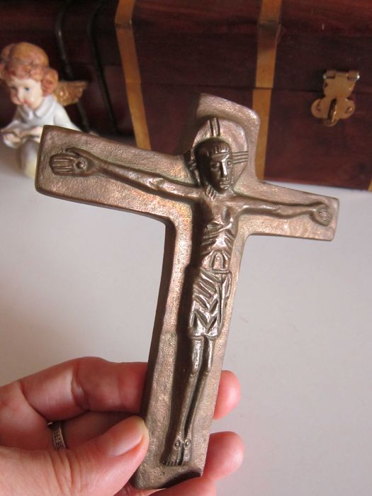 cadou rar Weinert Cruce Crucifix Corpus Christi bronz design stilizat