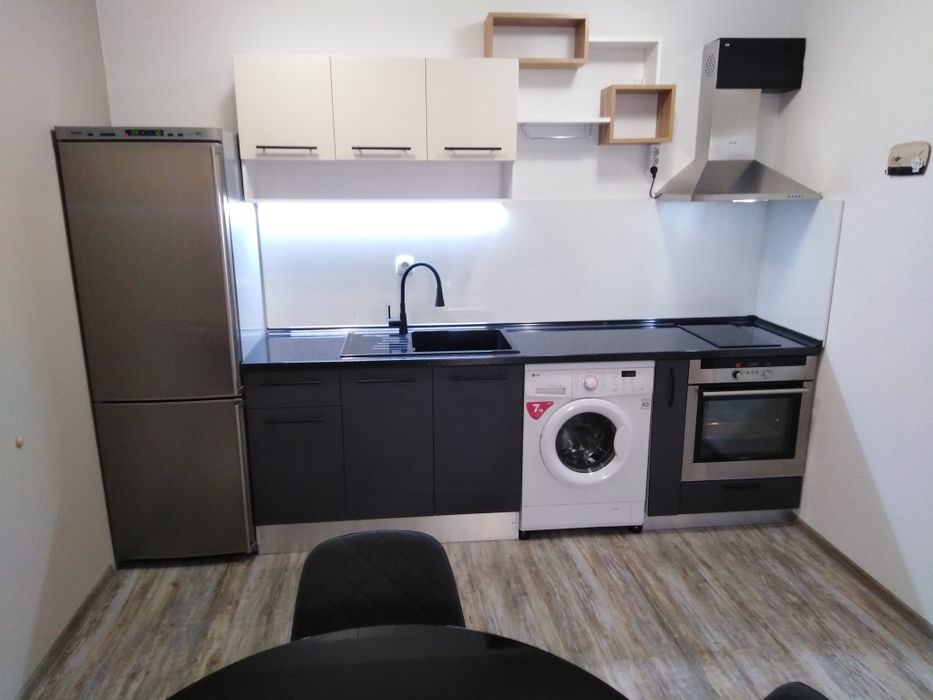 Продава се Двустаен апартамент в Пазарджик, Устрем - 61 кв.м за 1305 €/кв.м - Снимка #3