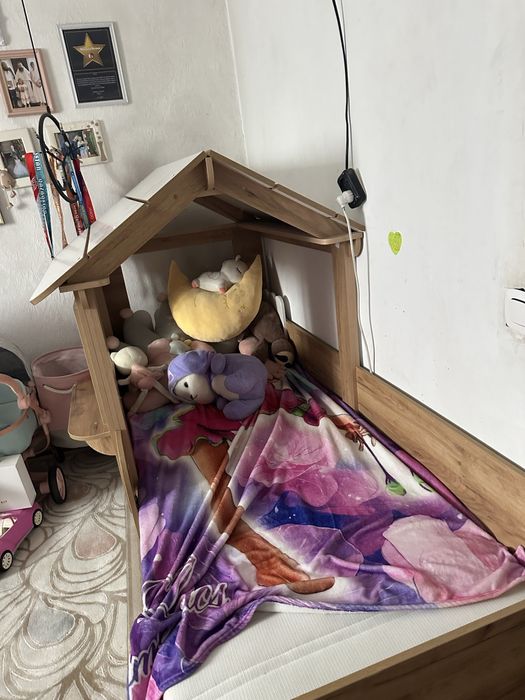 Кровать домик европейский