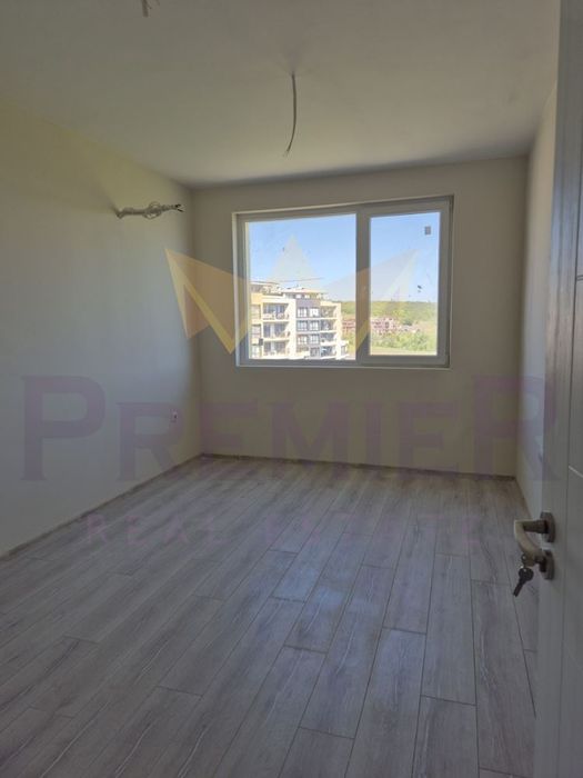 Продава се Четиристаен апартамент в Бургас, Меден рудник - зона Д - 133 кв.м за 1353 €/кв.м - Снимка #7