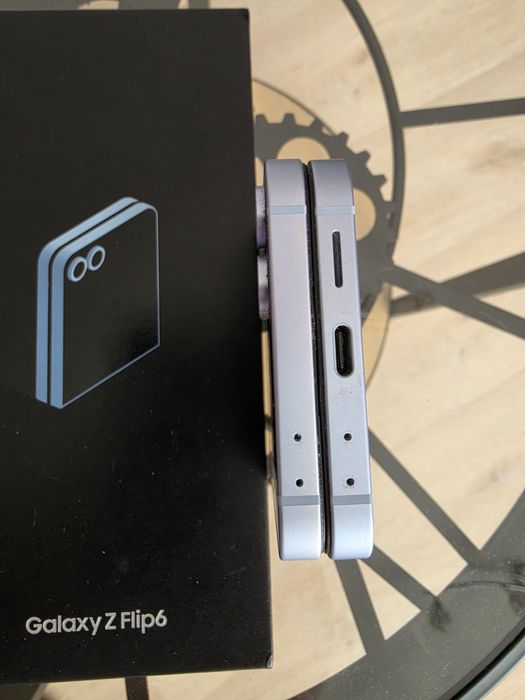 Samsung galaxy z Flip 6
