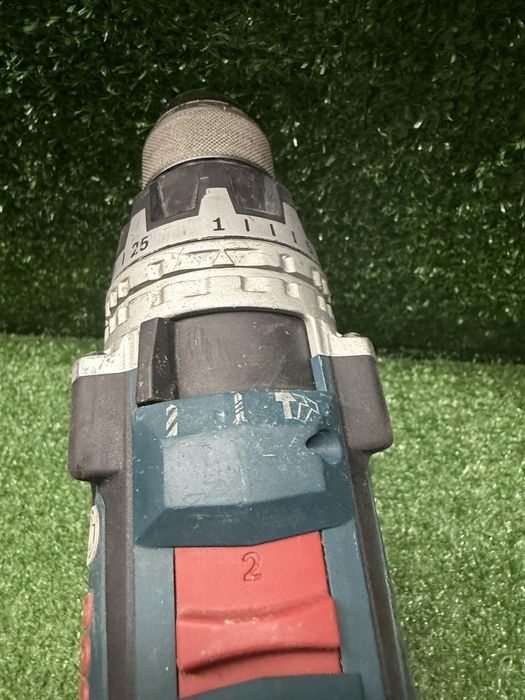 Ударен безчетков винтоверт на Bosch GSB 18V-85 C