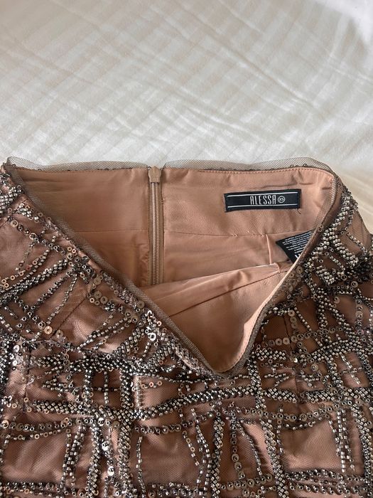 Alessa Луксозна пола