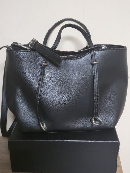 Guess оригинална дамска чанта