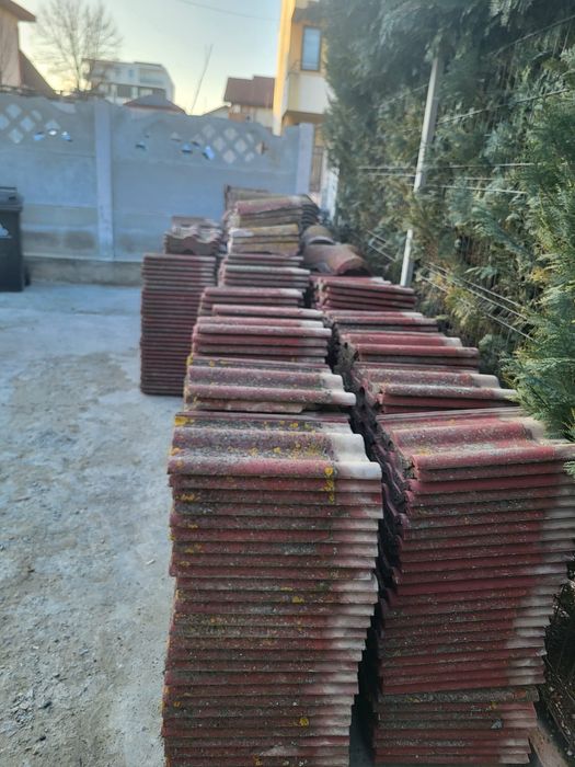 Țiglă acoperiș cu tot cu coame 140-150m2 de culoare roșie