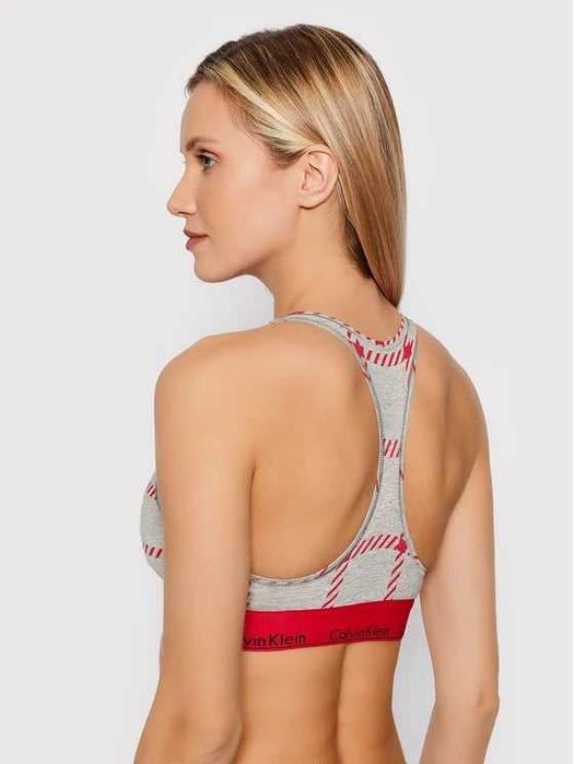 Calvin Klein нов комплект бельо