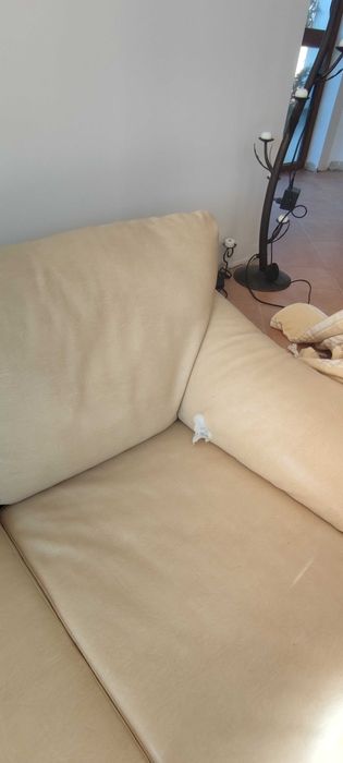 Диван и фотьойли.