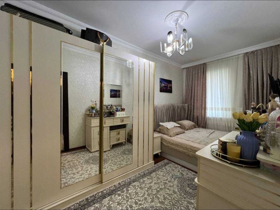 Каартира 3/7/9 Новомосковская 75м2