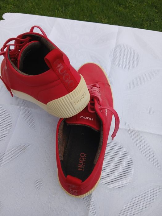 Обувки boss.    .