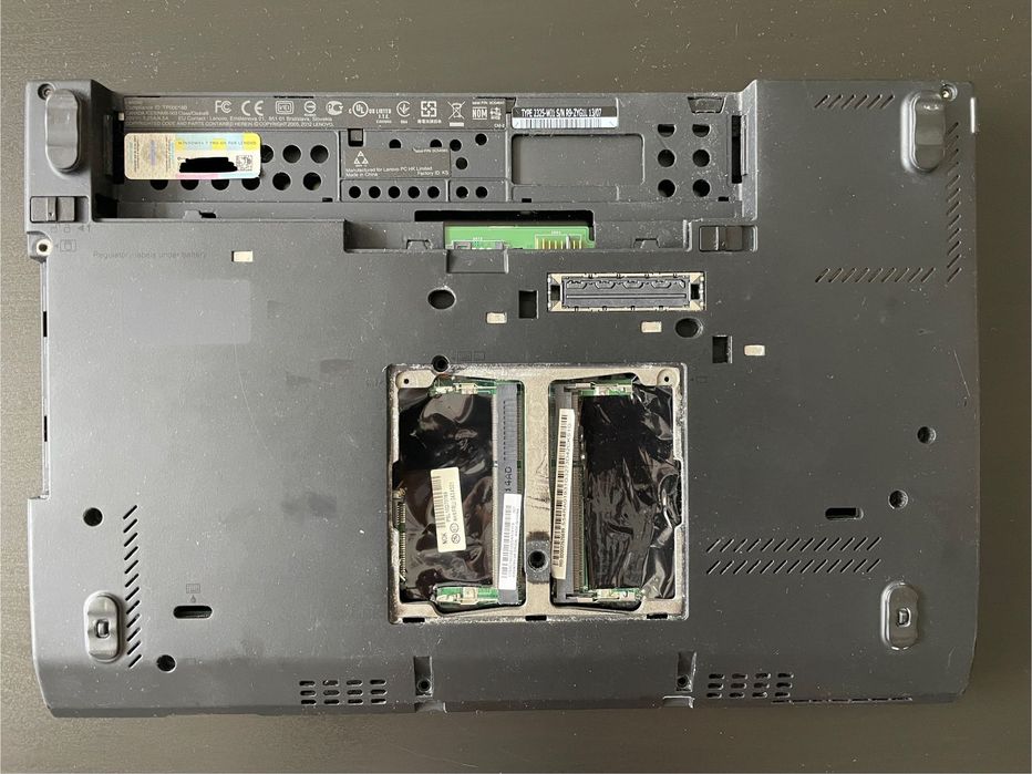 Лаптоп Lenovo X230 на части и докинг станция