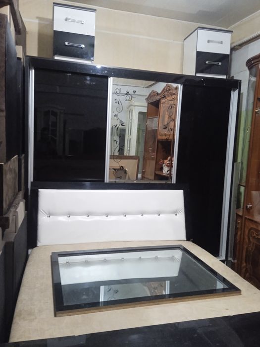 Качественные спальни гарнитуры (б\у)