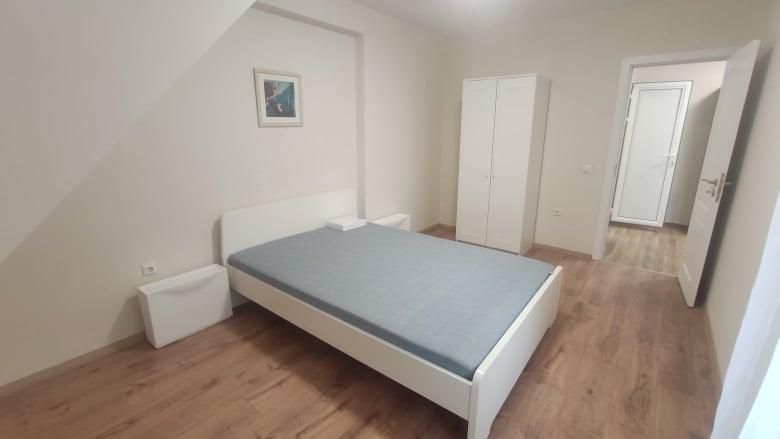 Дава се под наем Двустаен апартамент в Варна, Левски - 54 кв.м за 562 € - Снимка #2