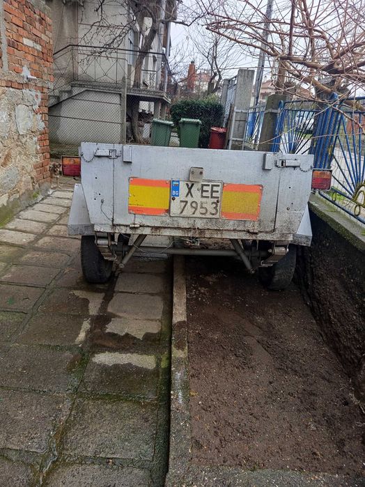 продавам ремарке за кола с регистрация