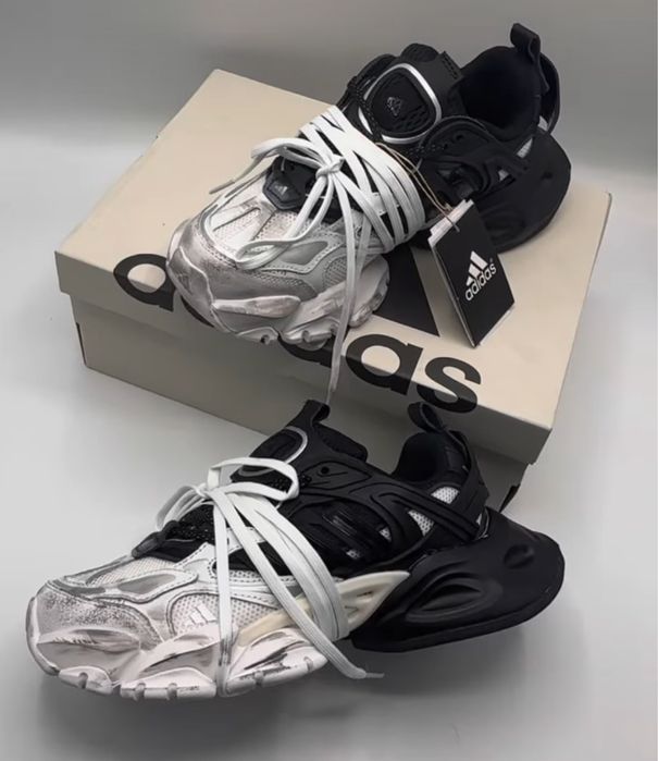 Нови дамски маратонки Adidas XLG Runner Deluxe black/white