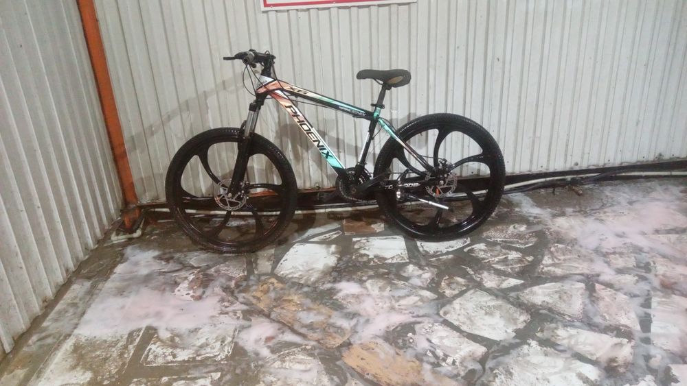 Продам велик 35000