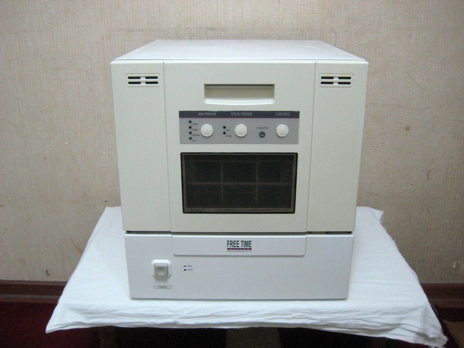 Idish yuvish mashinasi DAEWOO asl Koreyskiy deyarli yangi holatda!