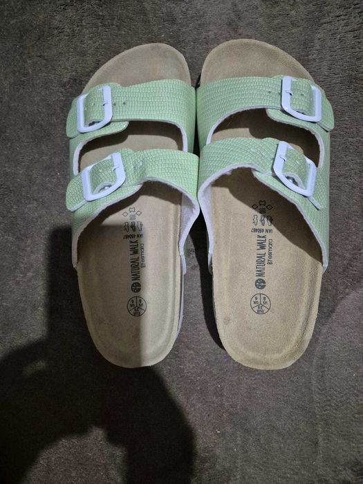 Продавам декатлонки, стансмитки и нортфейски!