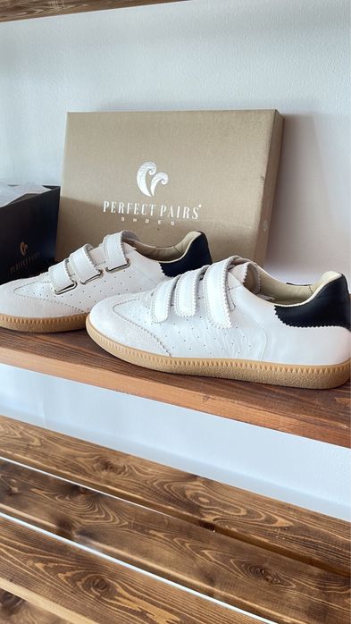 Кожаные кроссовки