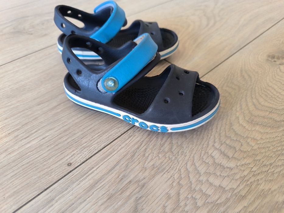 Сандали crocs c7