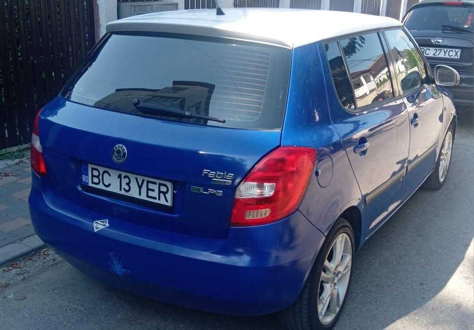 SKODA Fabia 2010 — imagine 5